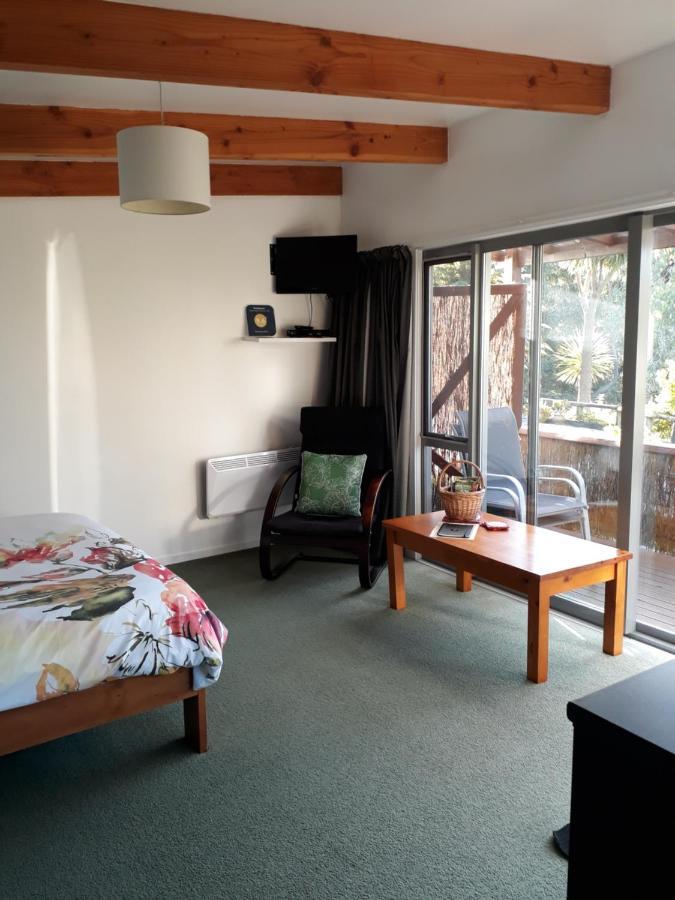 Cabbage Tree Chalet Parapara Exterior photo