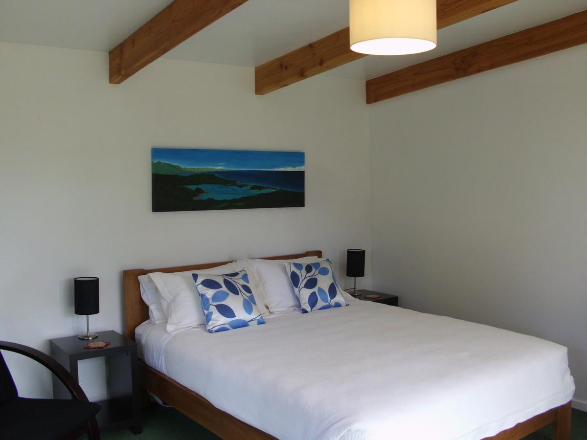 Cabbage Tree Chalet Parapara Room photo